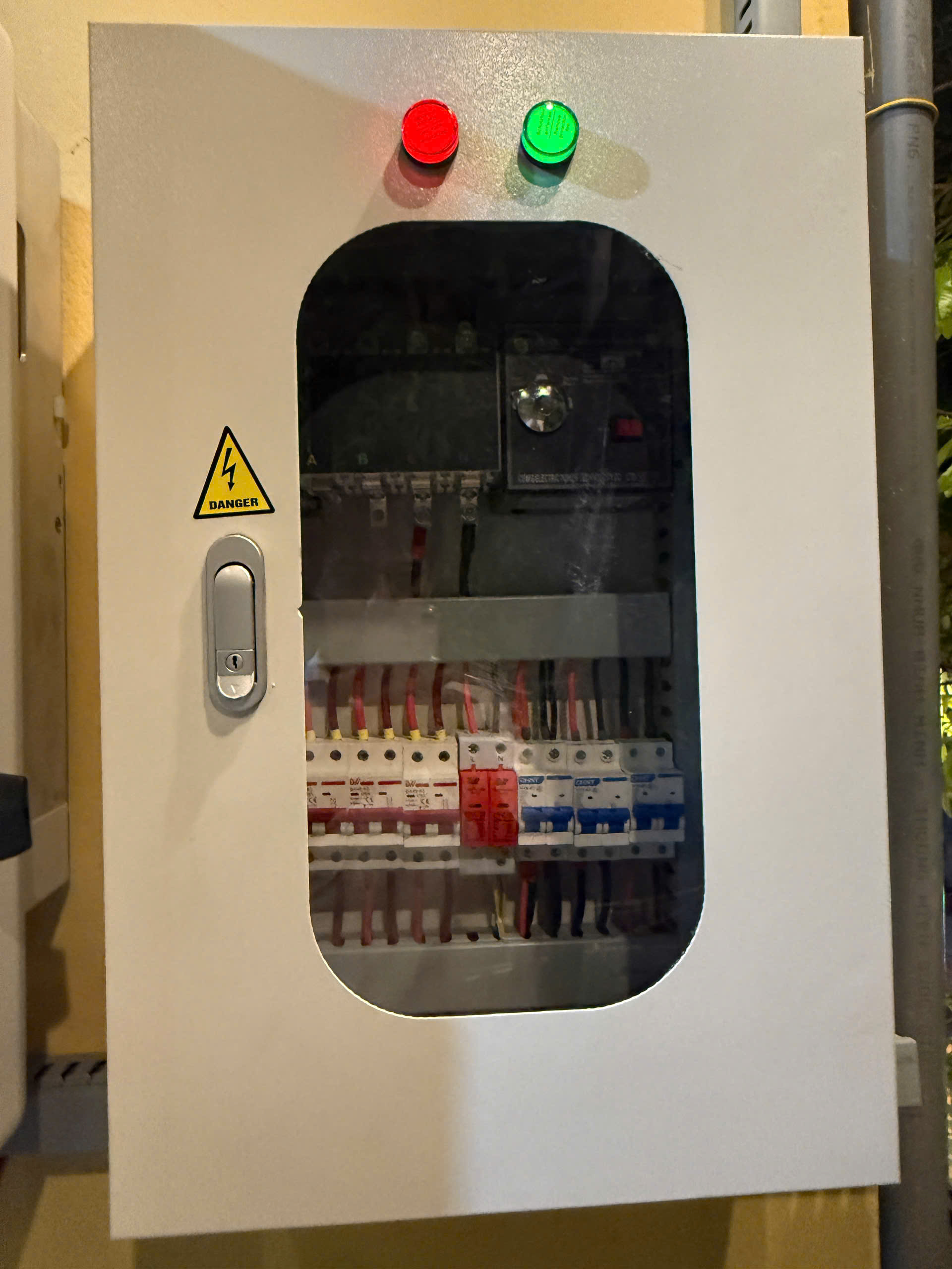 Tủ điện Hybrid 3 pha