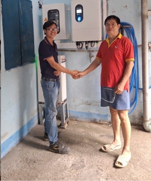 Bàn Giao Hệ Thống Điện Năng Lượng Mặt Trời 15.2kW Lưu 16kWh Tại Nhà Chú Hải – Tam Bình, TP.HCM