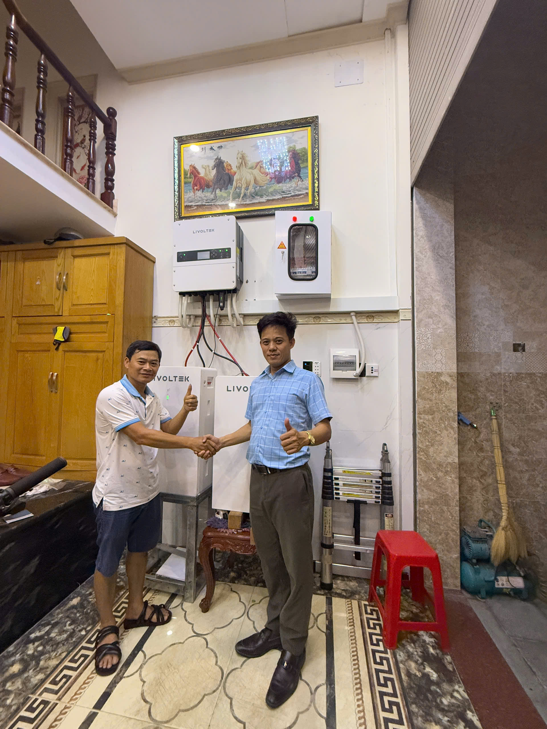 Dự án Công trình lắp điện mặt trời 10.8kWp, lưu trữ 30kWh đồng bộ thiết bị Livoltek, bảo hành 10 năm
