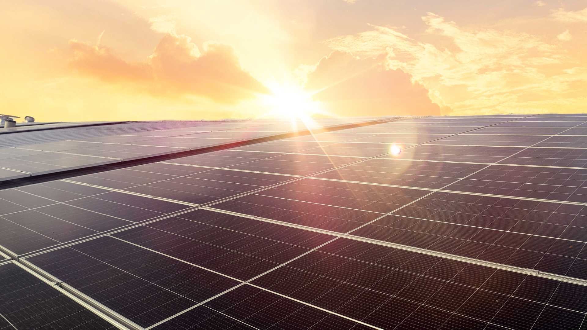 Các yếu tố chính ảnh hưởng đến hiệu suất tấm pin (PV)